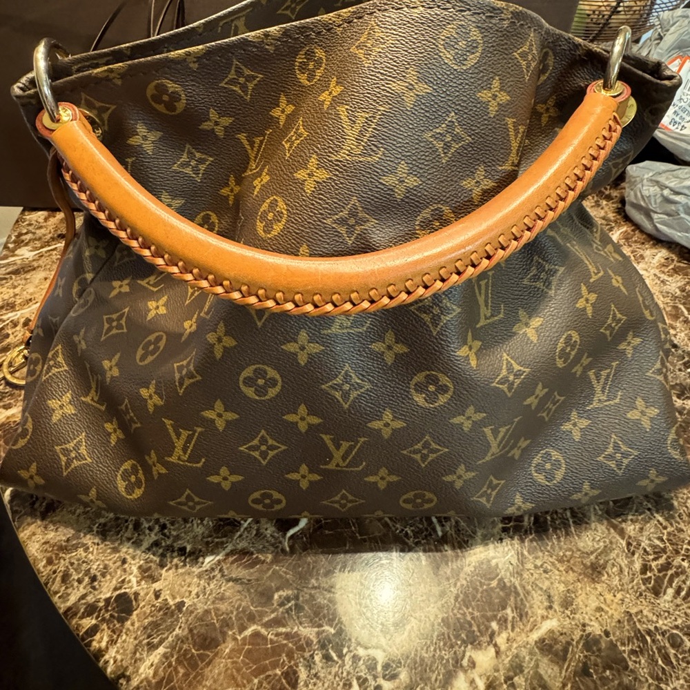 Louis Vuitton Monogram Artsy